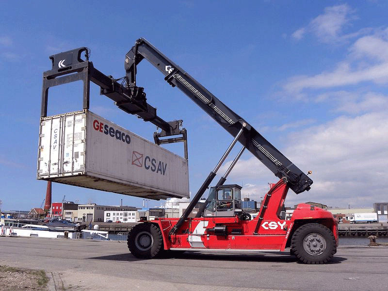 Reach Stacker training